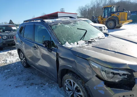 2021 Subaru Forester Limited из США, поврежденный, VIN JF2SKAUC6MH520371